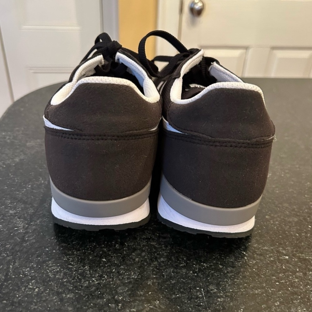 Onitsuka Tiger Shoes - Picture 6 of 9
